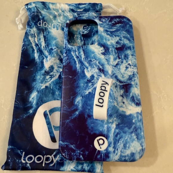 Poppy 12 Pro Max Case - *NEW* - Picture 1 of 1